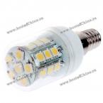 Энергосберегающая светодиодная лампа E14 27 x 5050 SMD 4W LED AC220-230V, излучающая тёплый белый свет. 