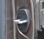 Антикоррозийные заглушки дверных петель для AUDI Q3 2011-2013. (4 штуки)