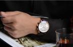 GUANQIN мужские мульти-функциональные водонепроницаемые часы с большим циферблатом, календариком и кожаным ремешком.