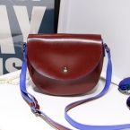 Женская сумка высокого качества конфетного цвета, модель  из искусственной кожи.